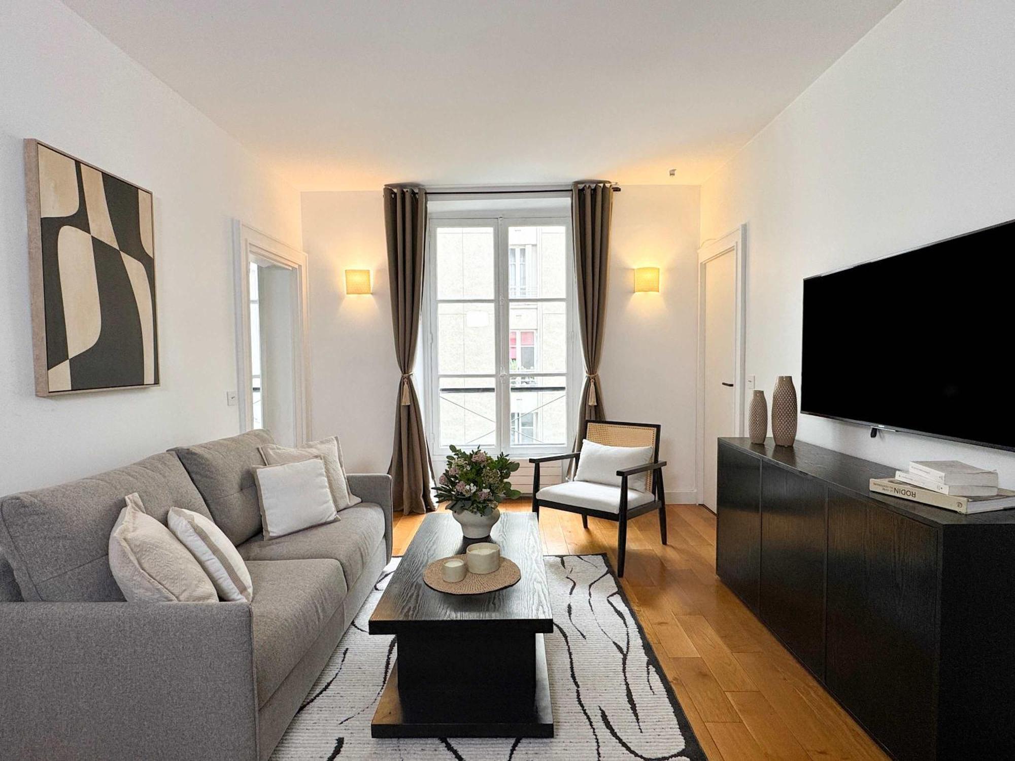 Luxembourg Garden Deluxe Flat Apartment